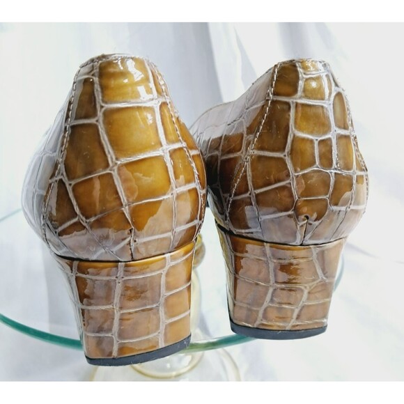 Stuart Weitzman Womens Pumps Brown Square Toe Buckle Croc Embossed Sz 8.5 - Picture 12 of 16